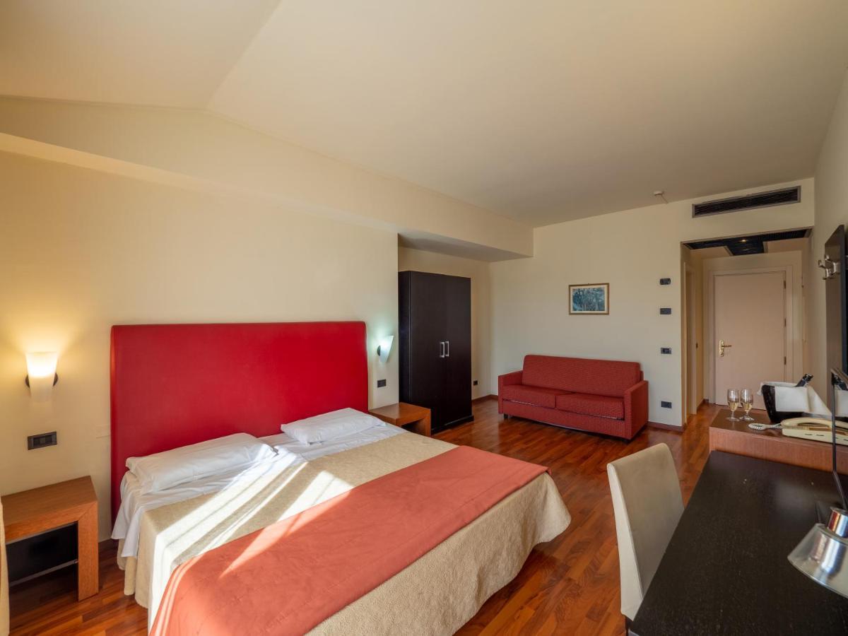 Hotel Cristallo Assisi Esterno foto
