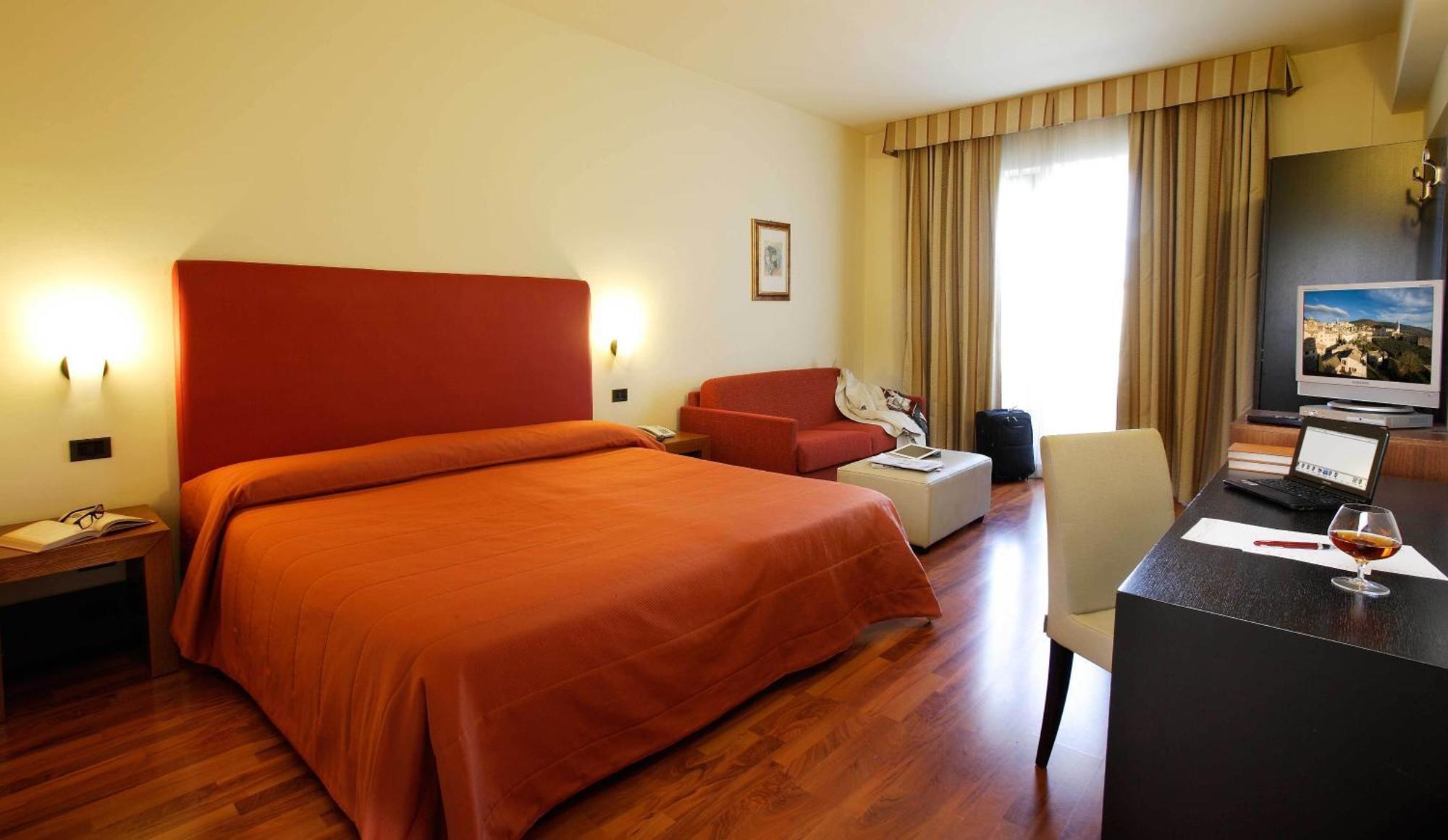 Hotel Cristallo Assisi Esterno foto