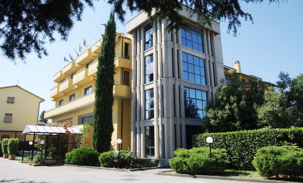 Hotel Cristallo Assisi Esterno foto